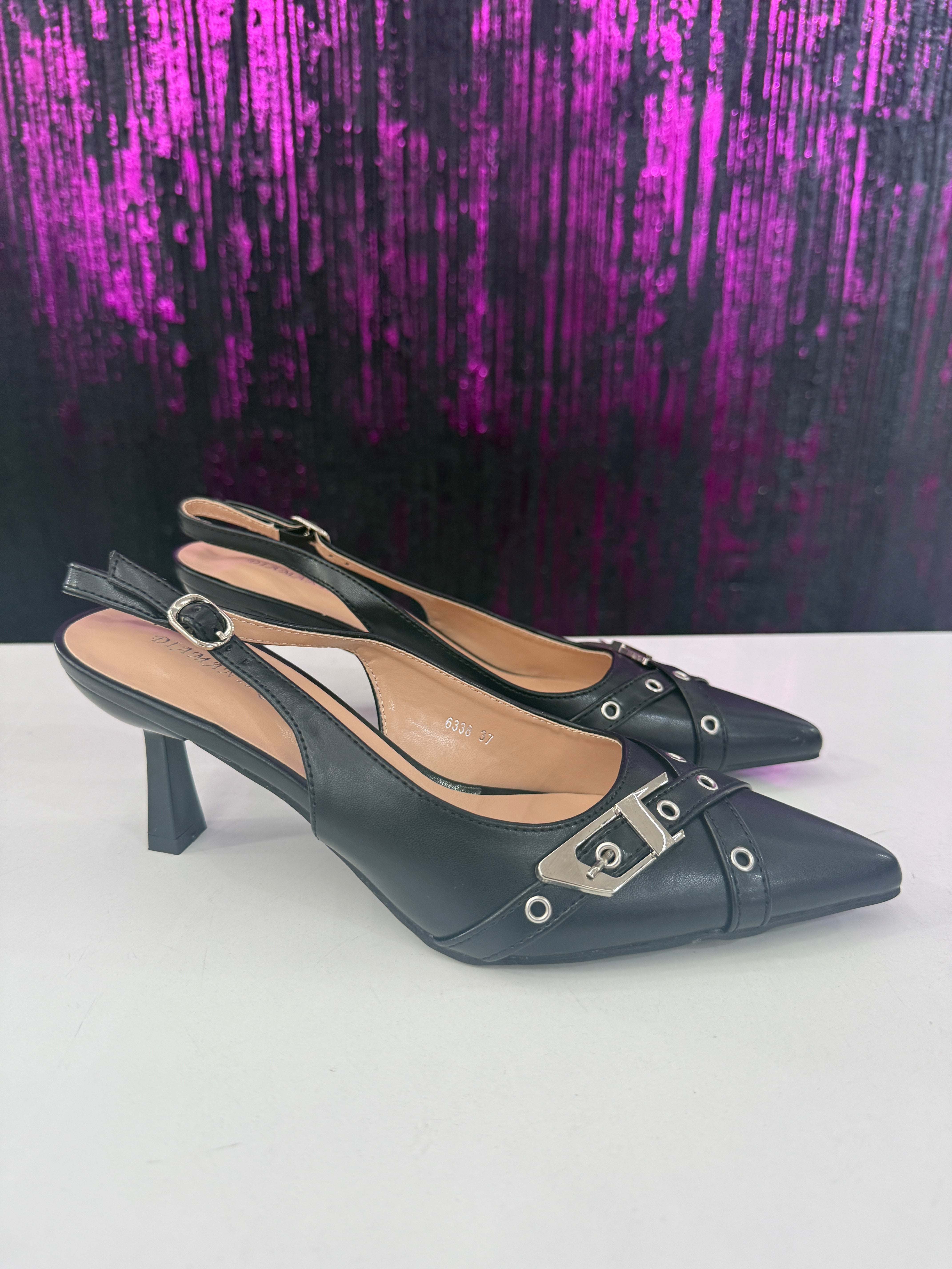 Slingback con borchie
