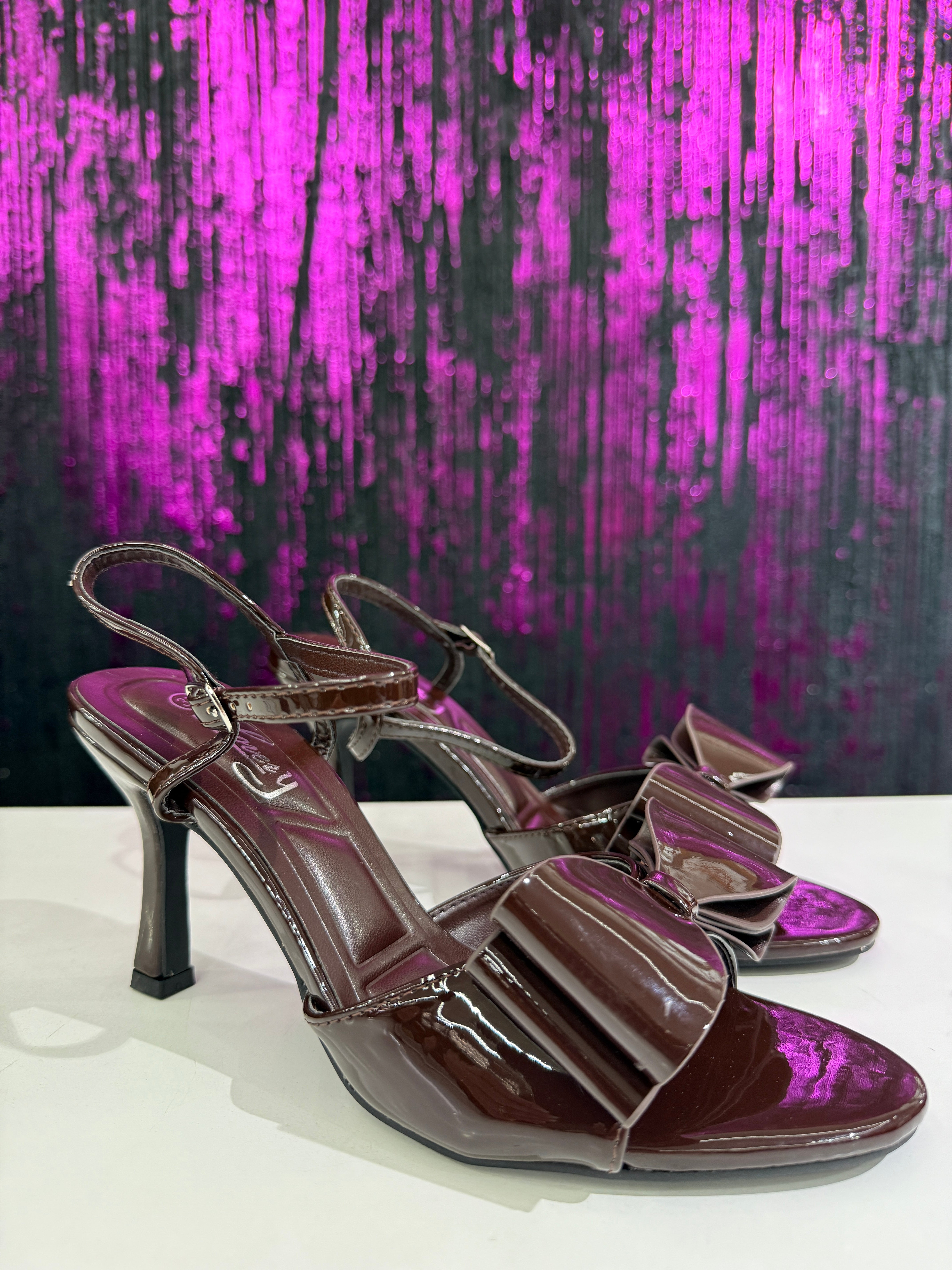 Sandalo Donna Nude Vernice con Fiocco e Cinturino