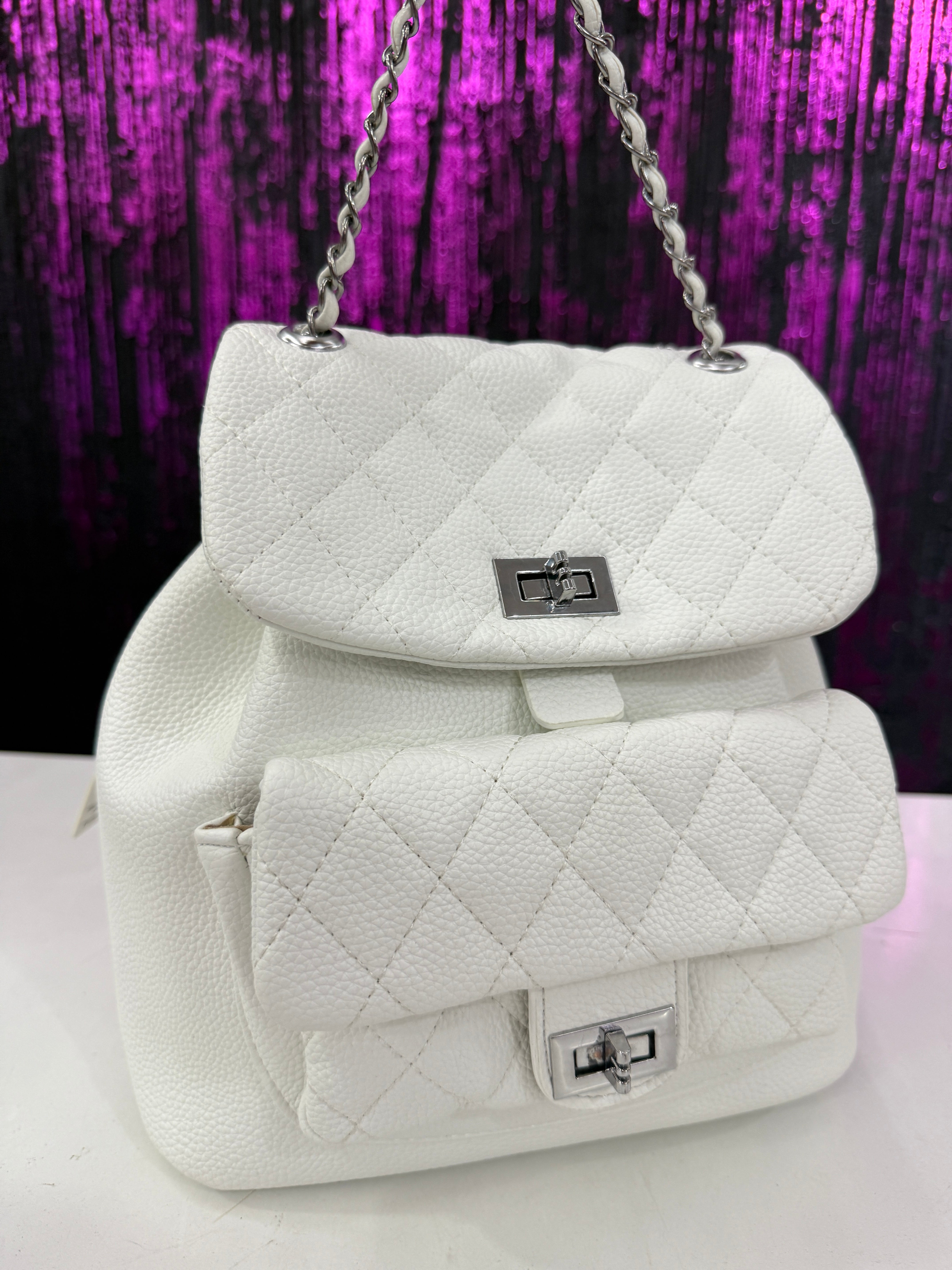 Zaino trapuntato con catena