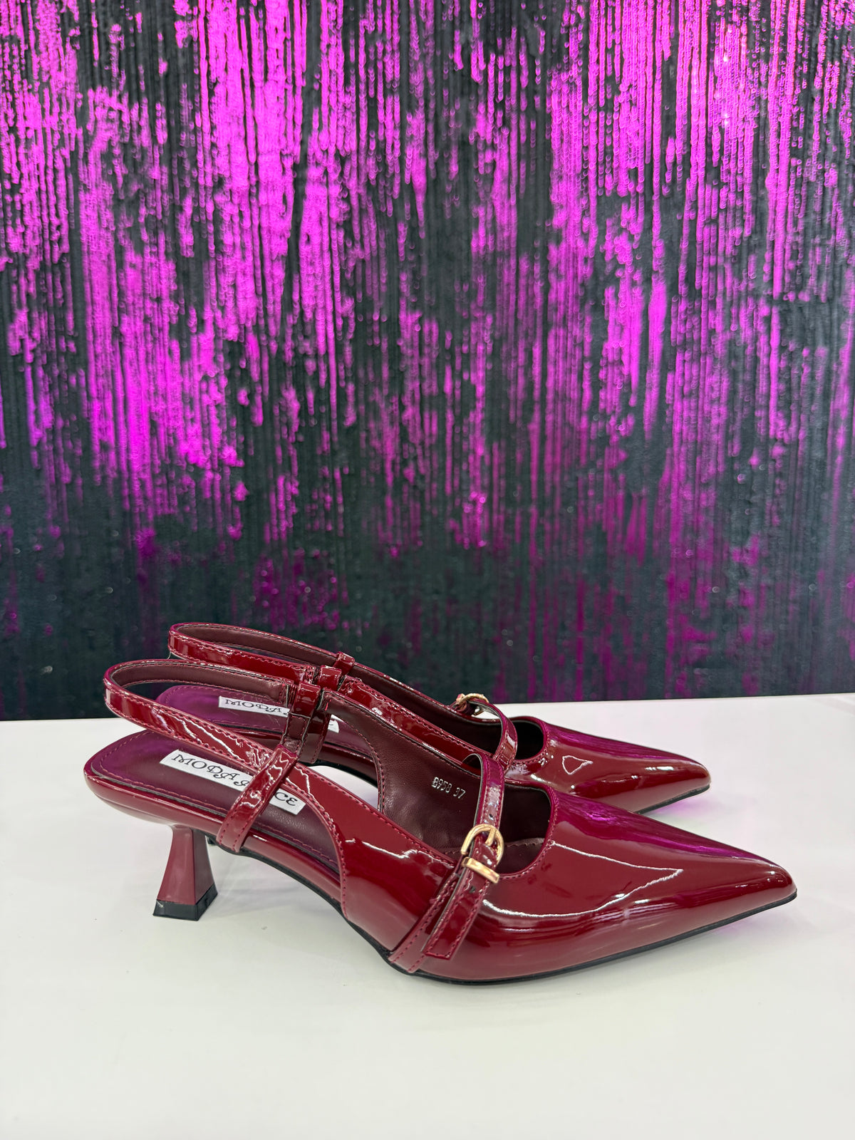 Slingback vernice