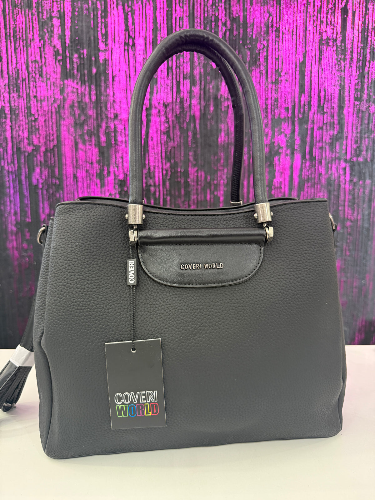 Borsa classica ed elegante firmata Coveri