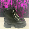 Anfibi neri con zip frontale