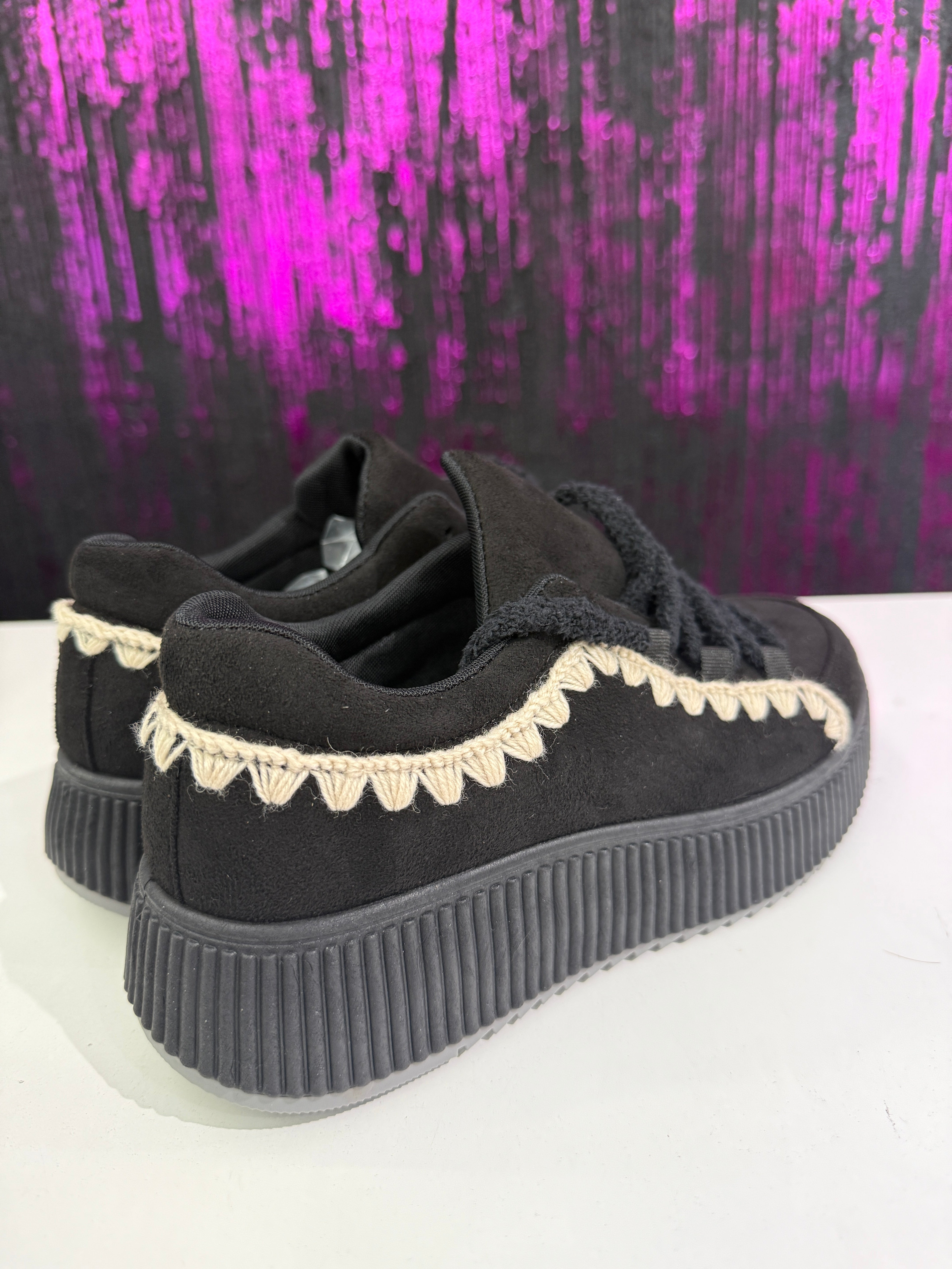 Sneakers Donna con Dettagli Intrecciati – Nero