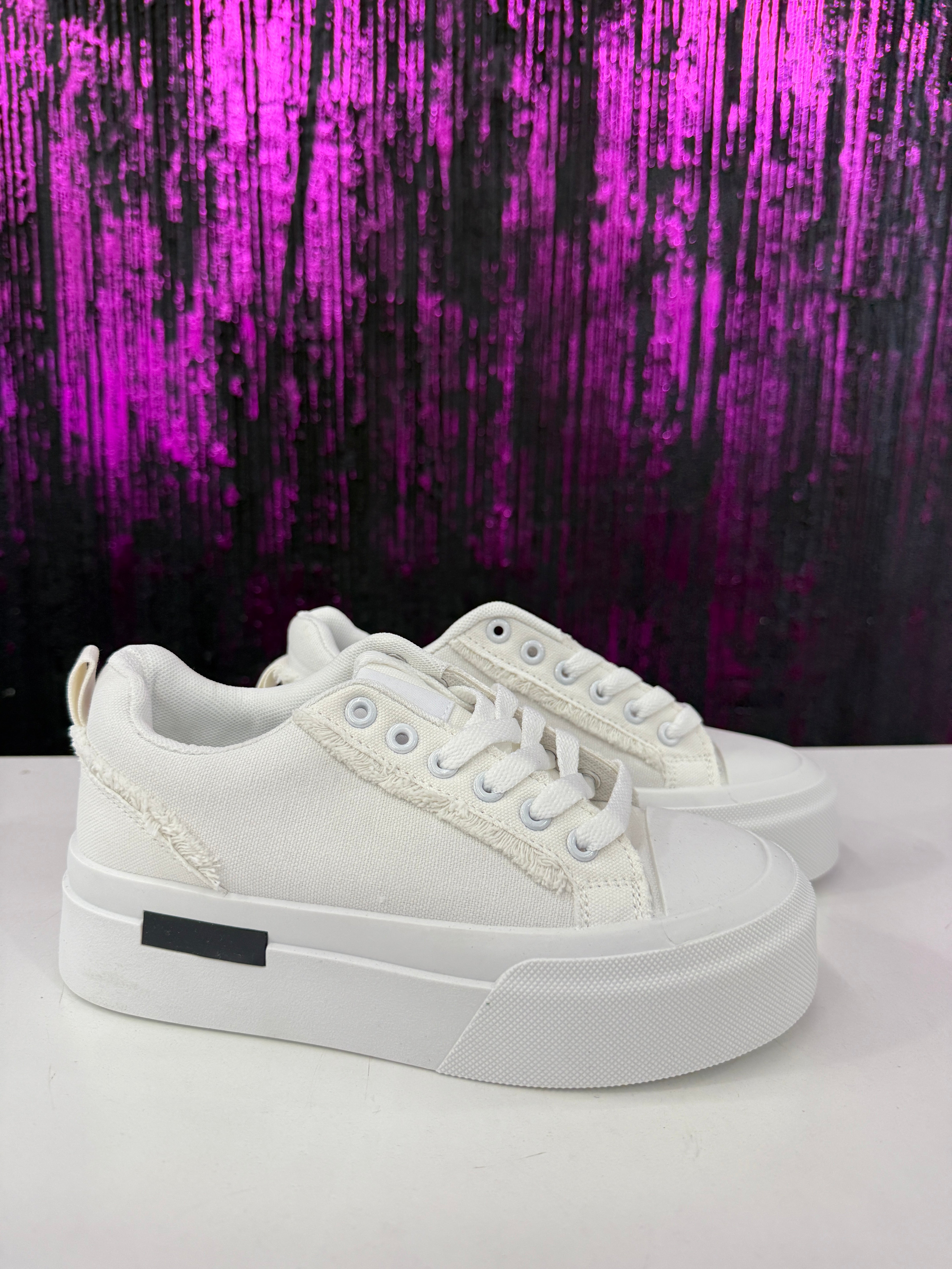 Sneakers bianca/nera in tela