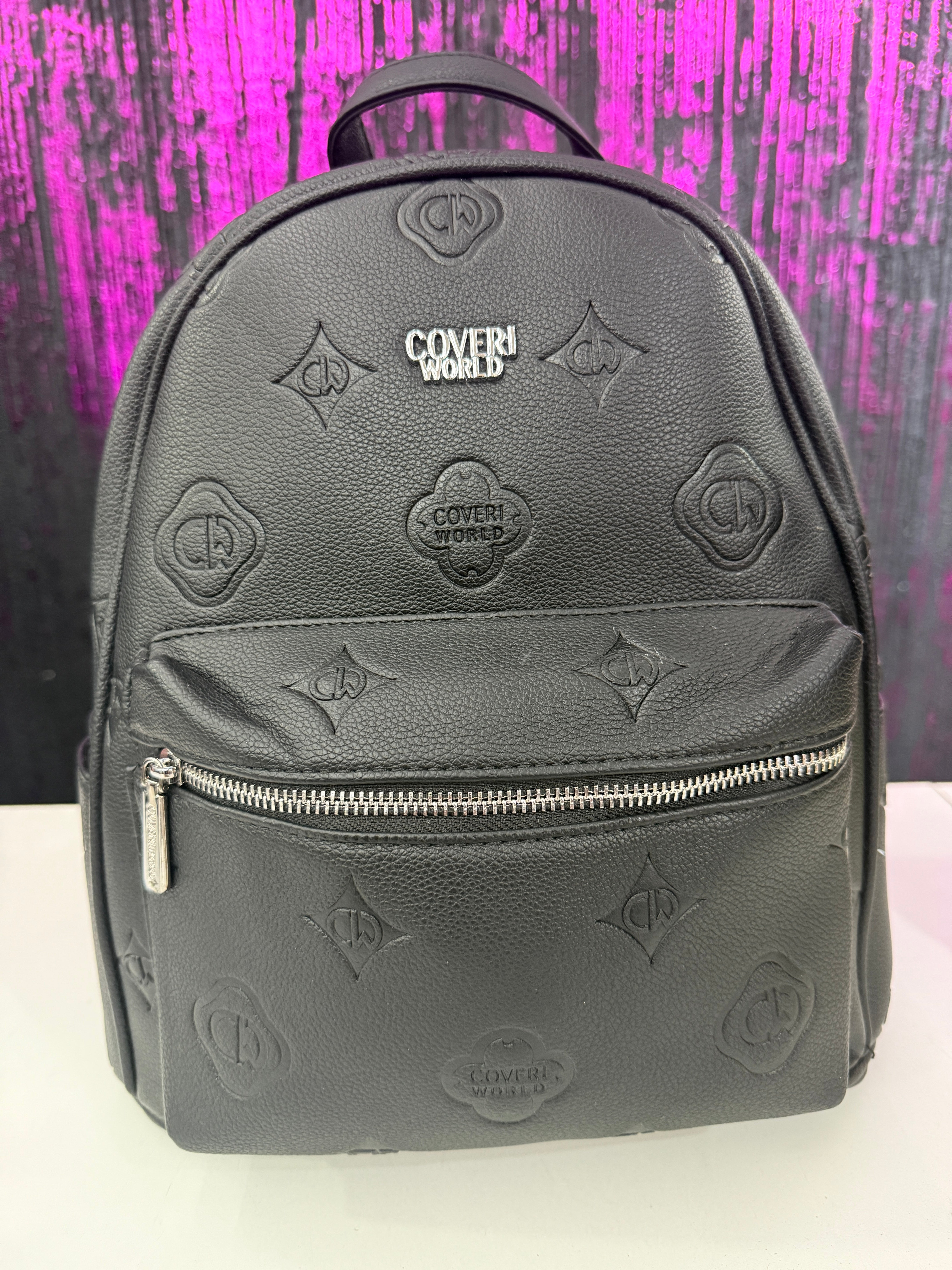 Zaino nero coveri World.