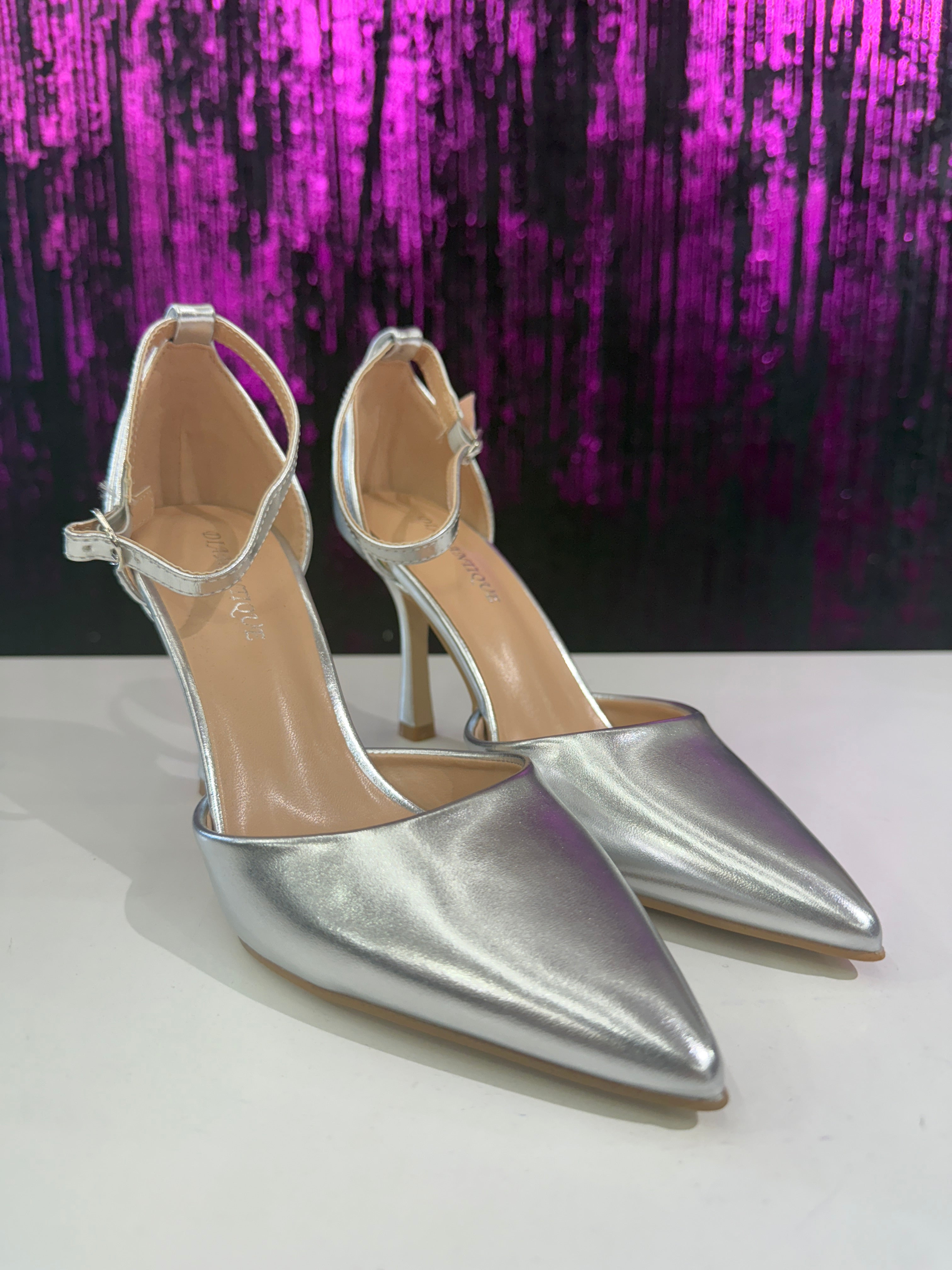 Décolleté  con cinturino