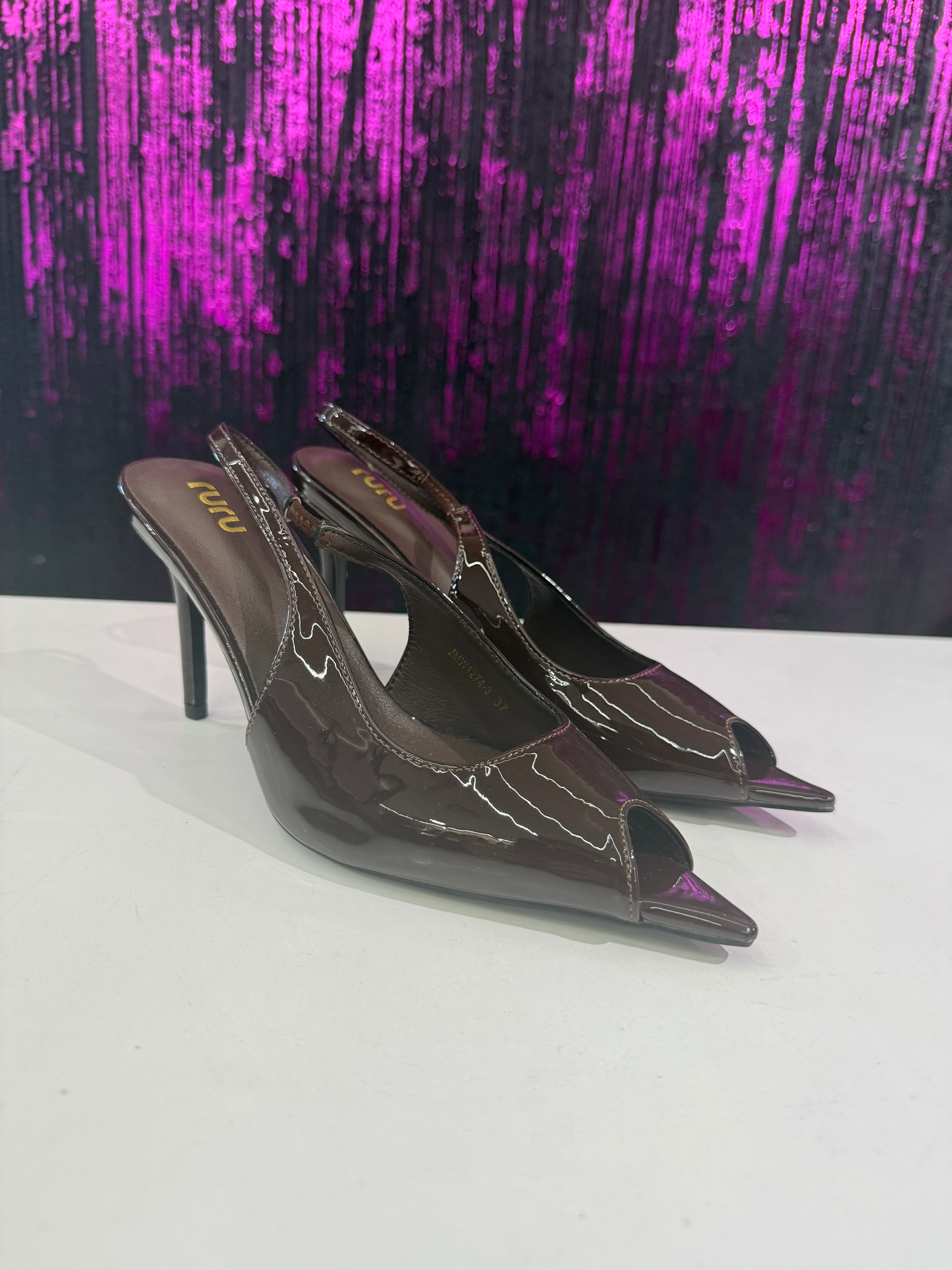 Slingback Vernice a Punta