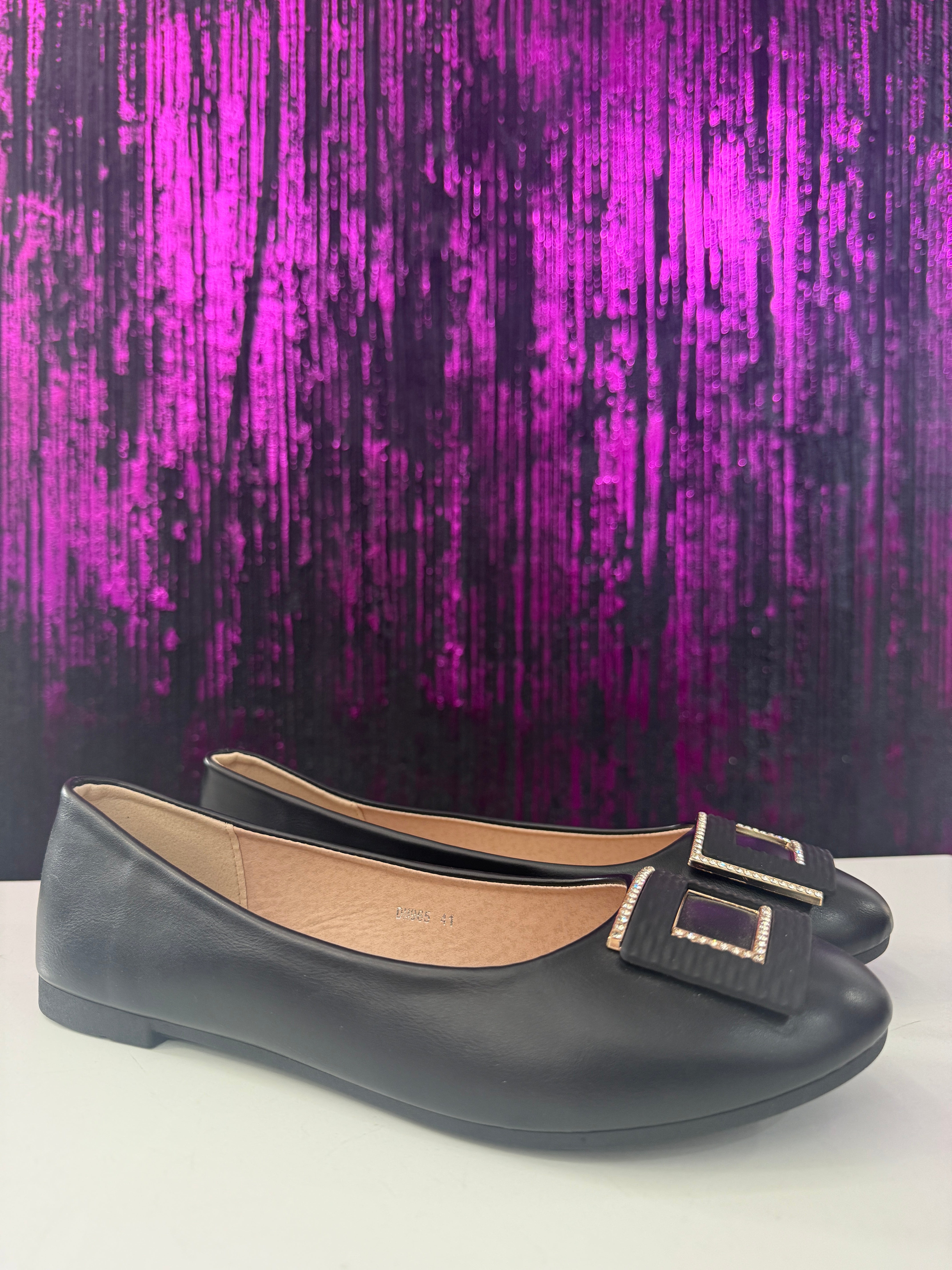 Bambolina CALIBRATA con dettaglio oro.