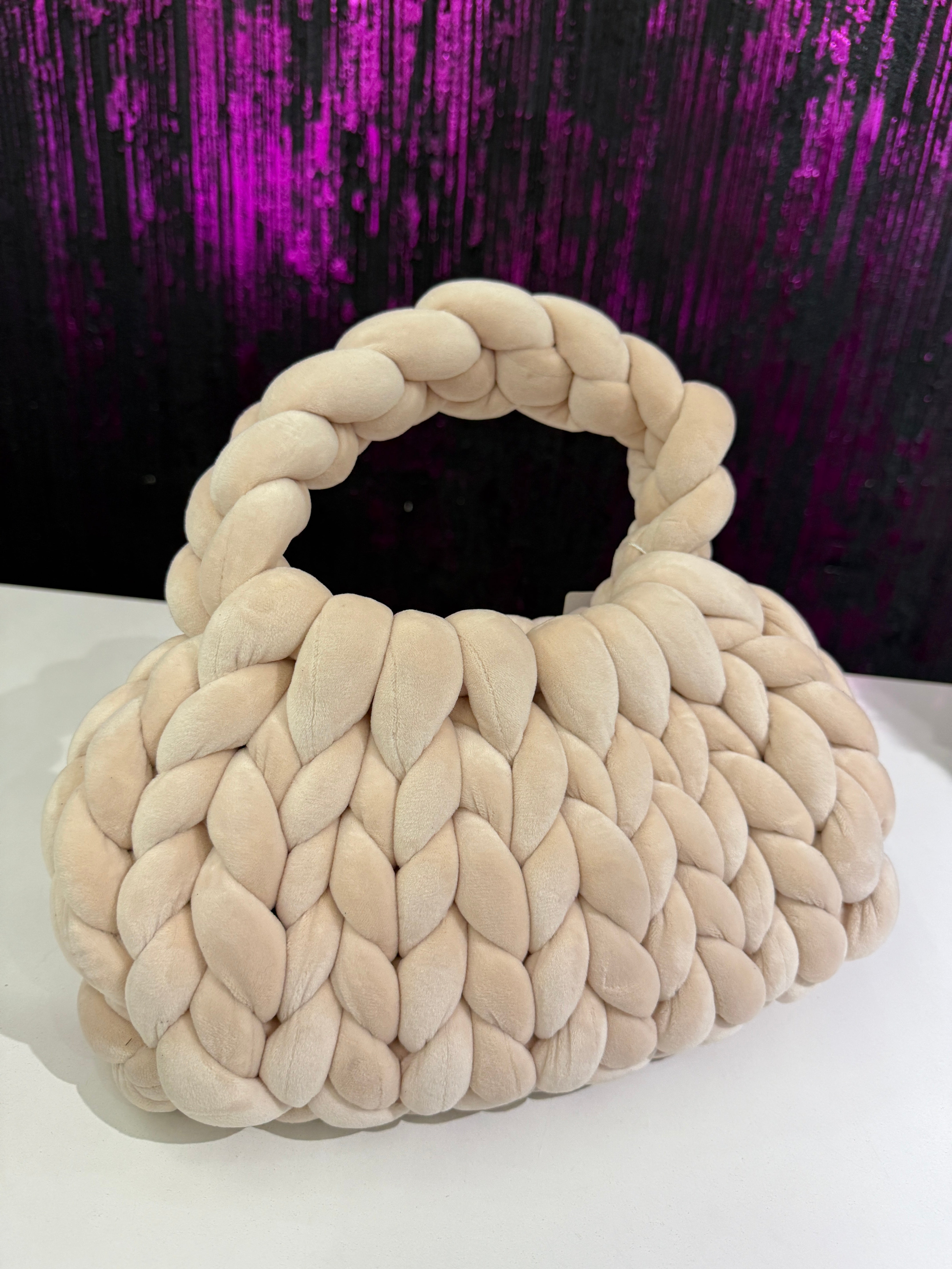 Borsa a mano intrecciata