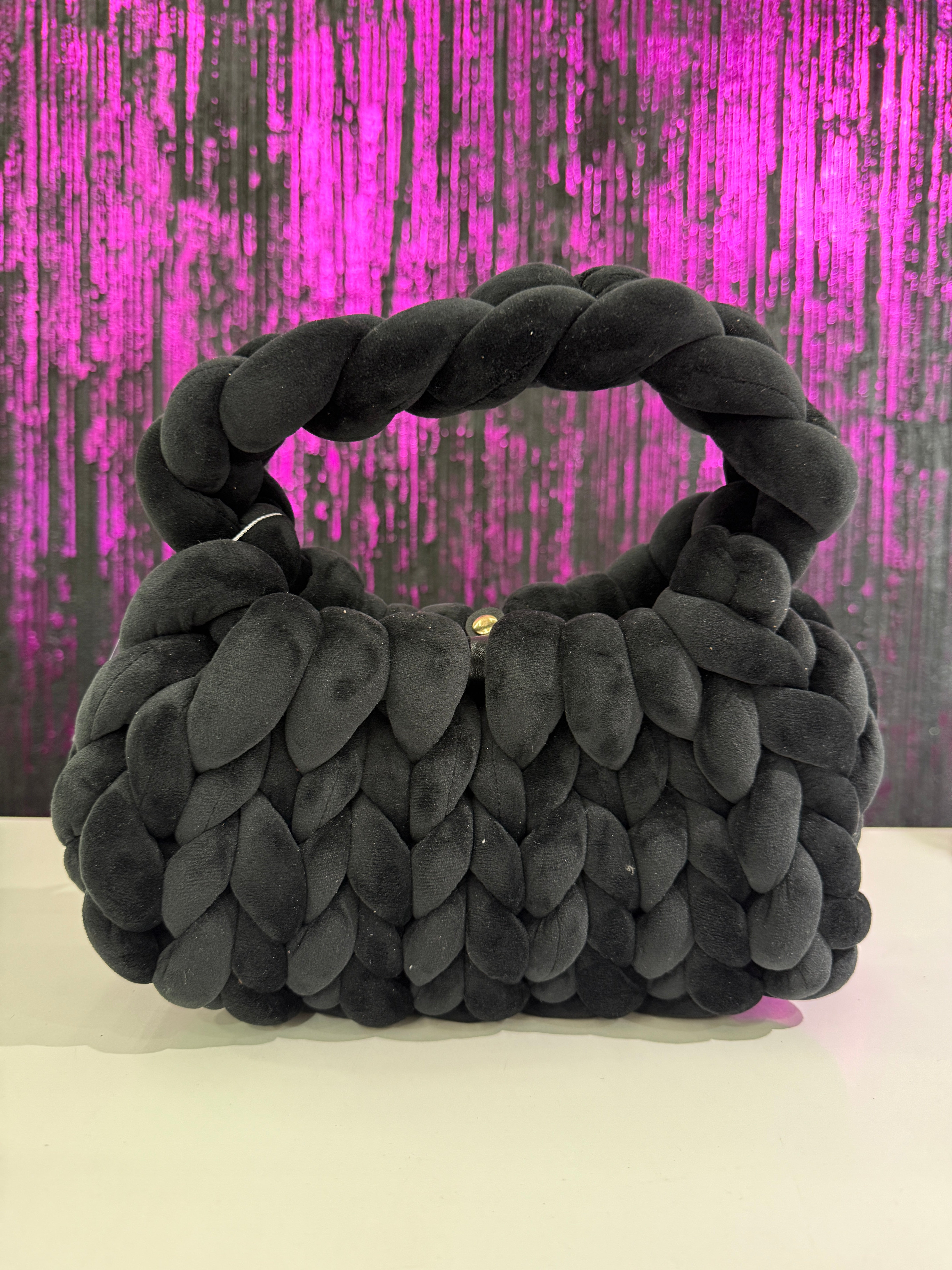 Borsa a mano intrecciata