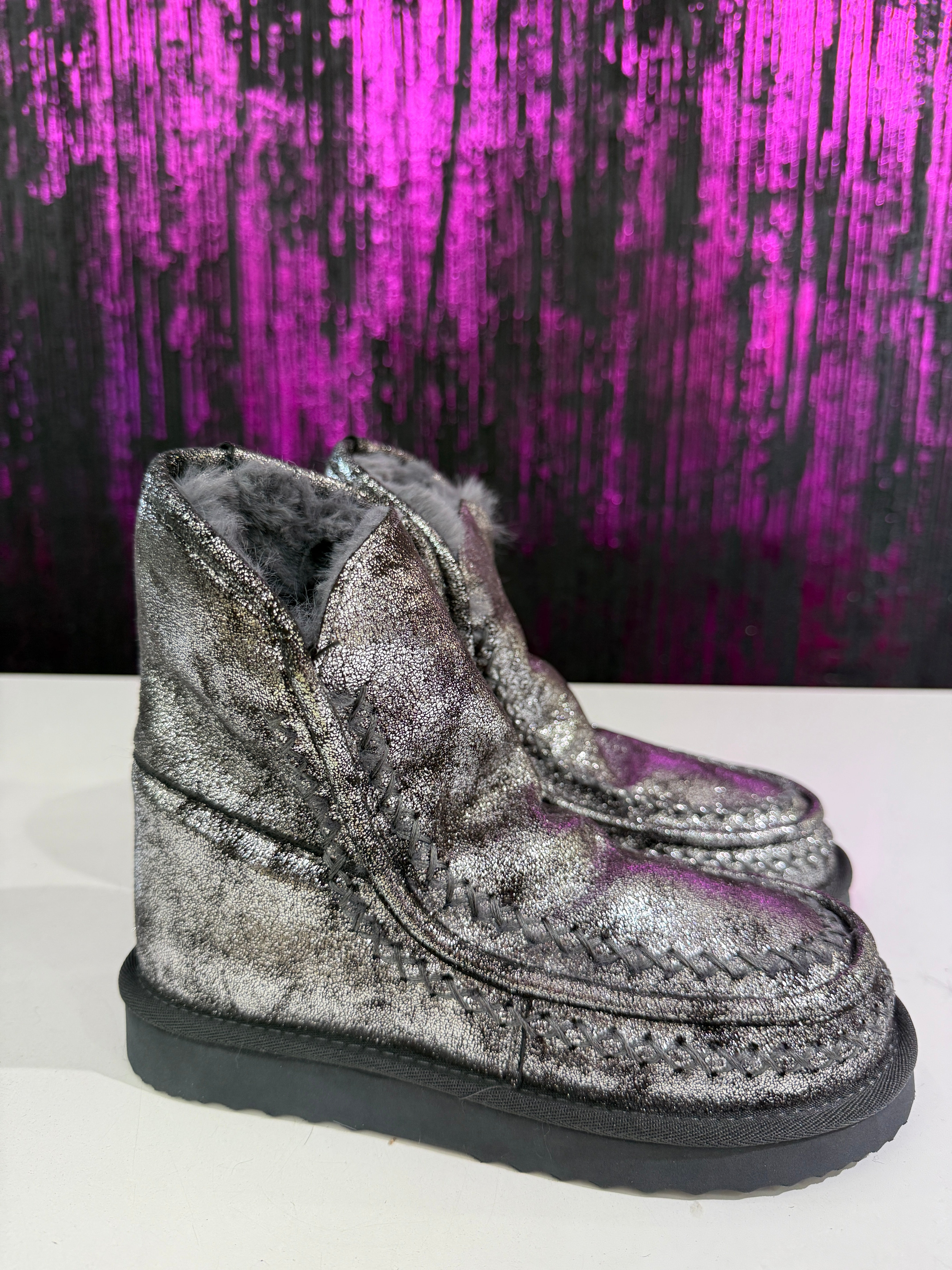 Stivaletto Modello Pelliccia Satinata