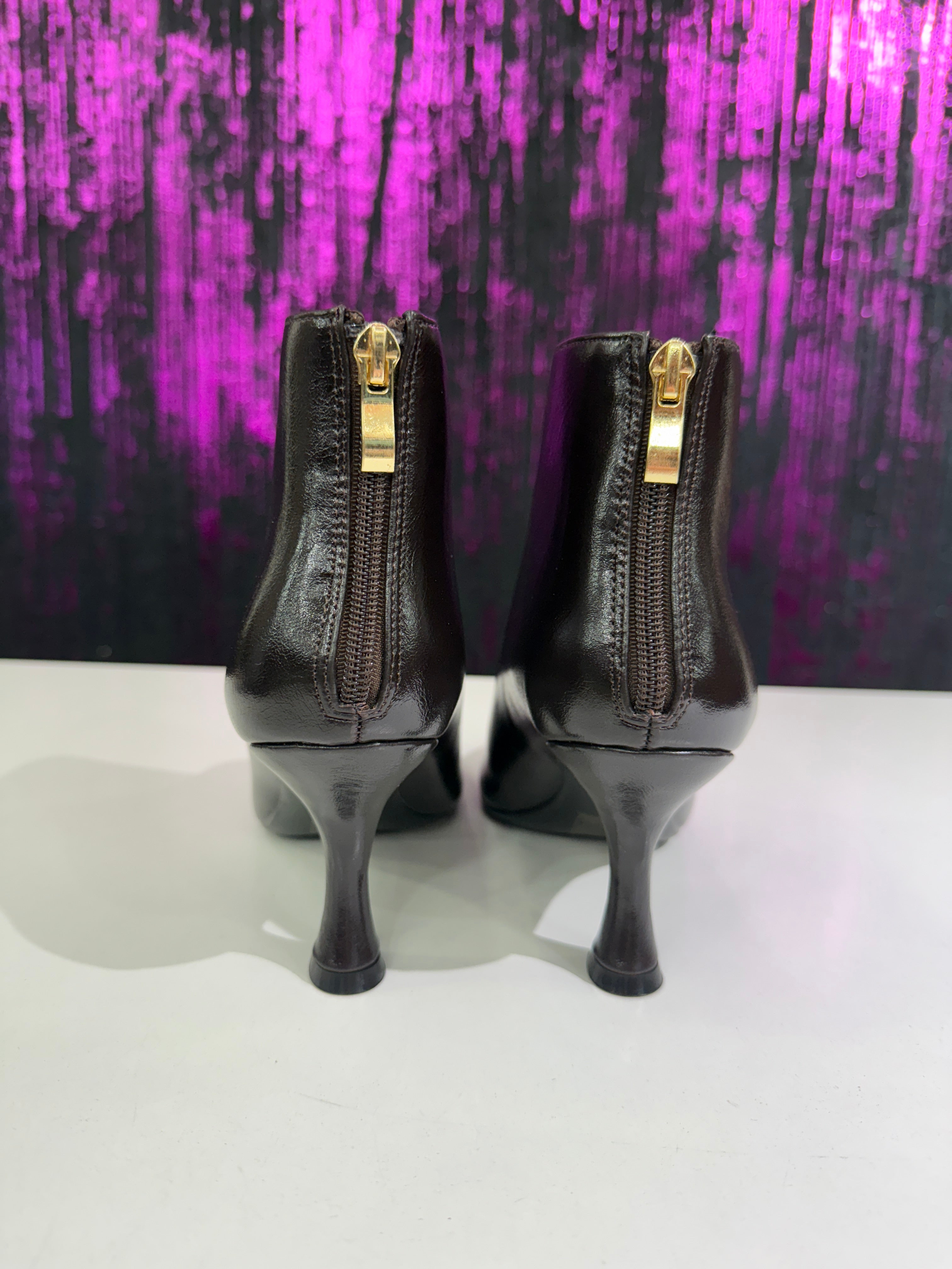 Stivaletto donna - Nero con zip oro