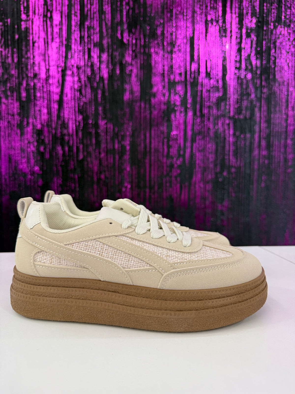 Sneakers platform