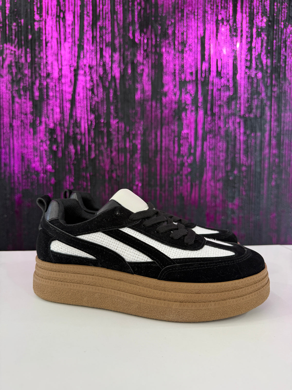 Sneakers platform