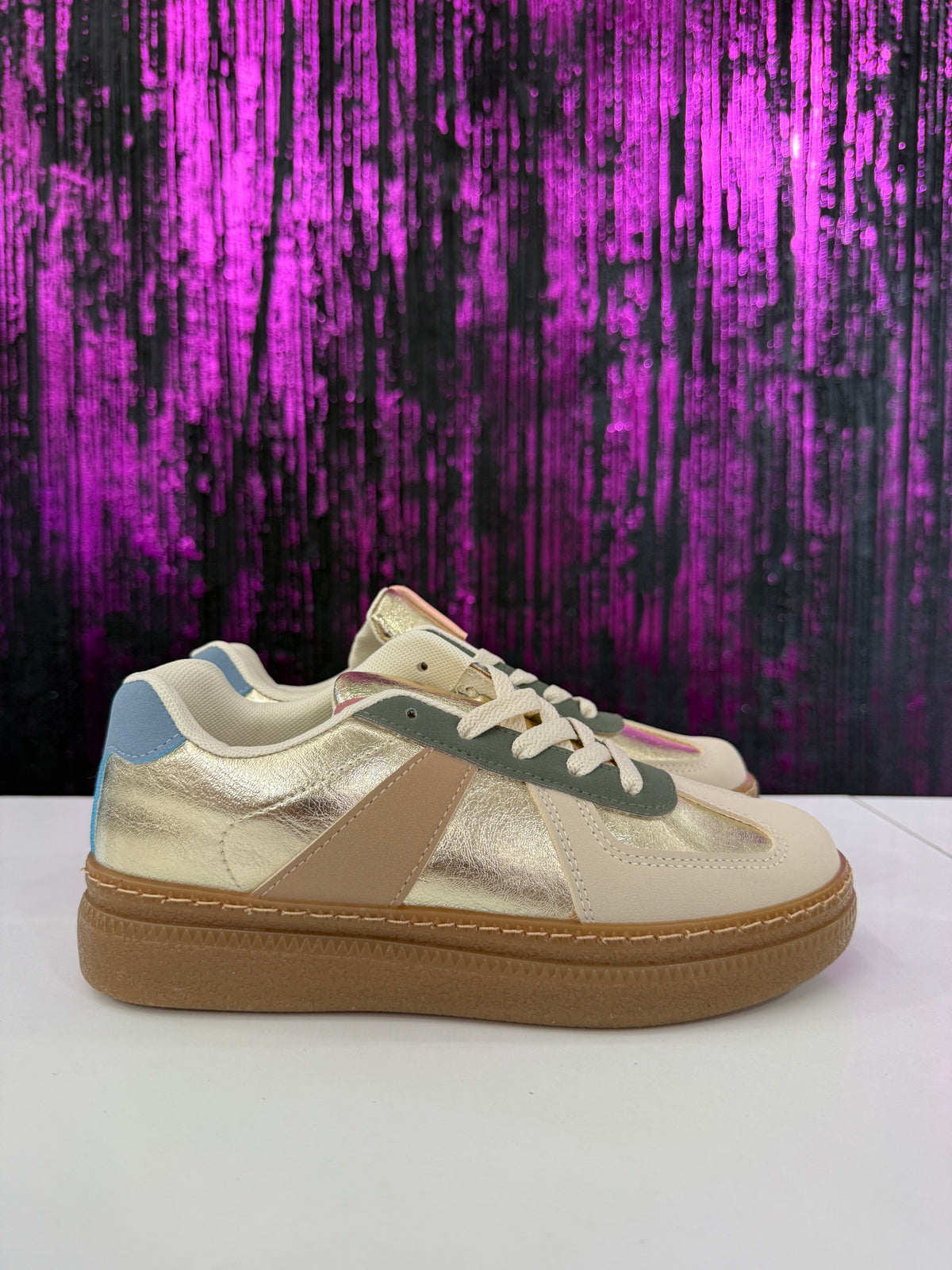 Sneaker metalizzata