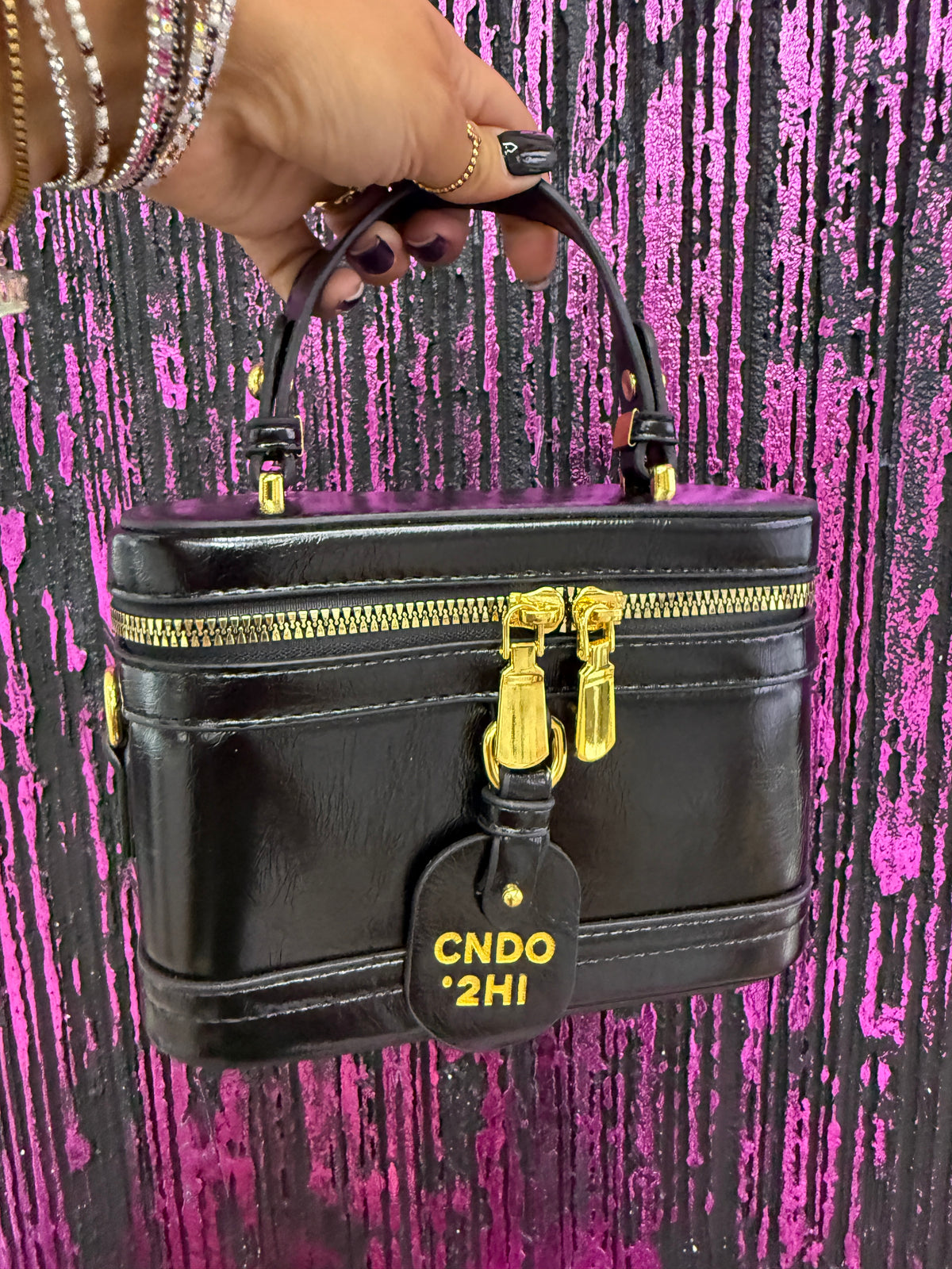 Borsa CNDO 2HI