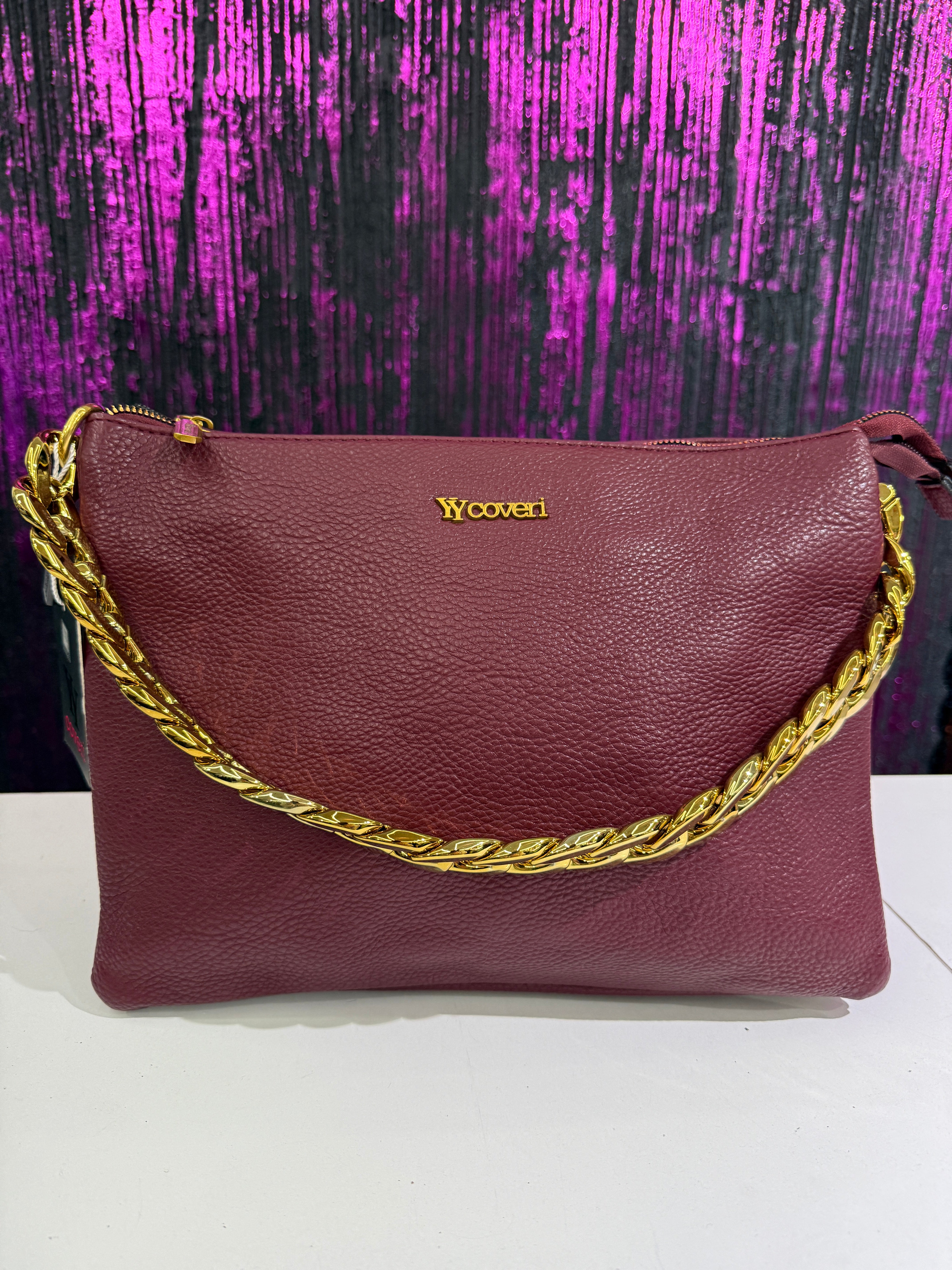 Borsa a Spalla  con Catena Dorata